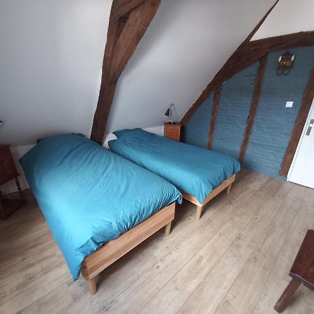 Le Gite Des Geants Le Quesnoy  Exteriör bild