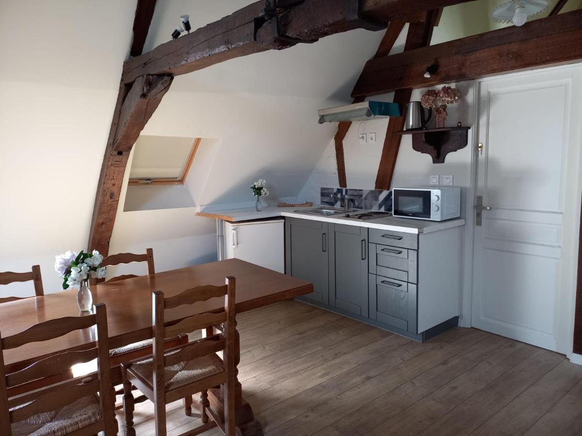 Le Gite Des Geants Le Quesnoy  Exteriör bild